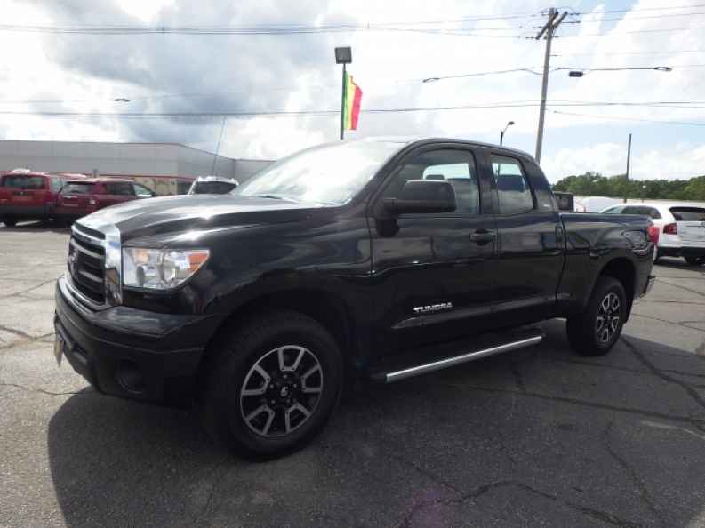 Toyota 4x4 Trucks Near Elkhart, Indiana