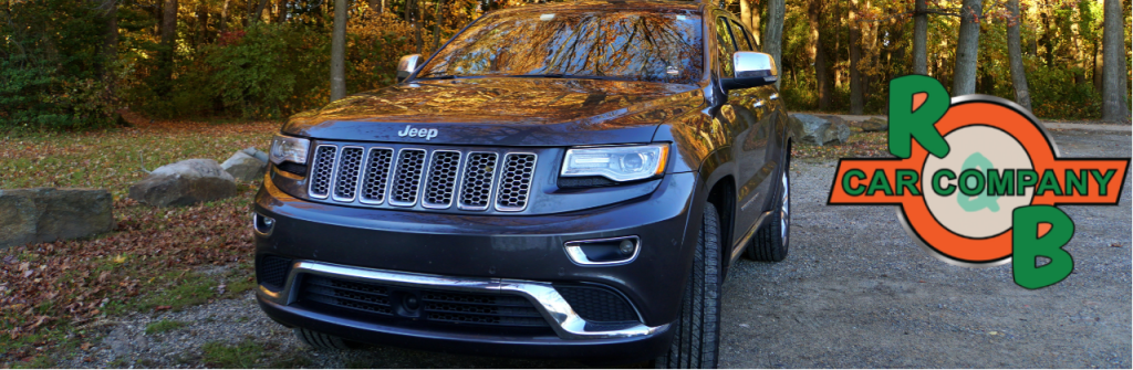 RB Car Company Warsaw showcasing Jeep models for sale.